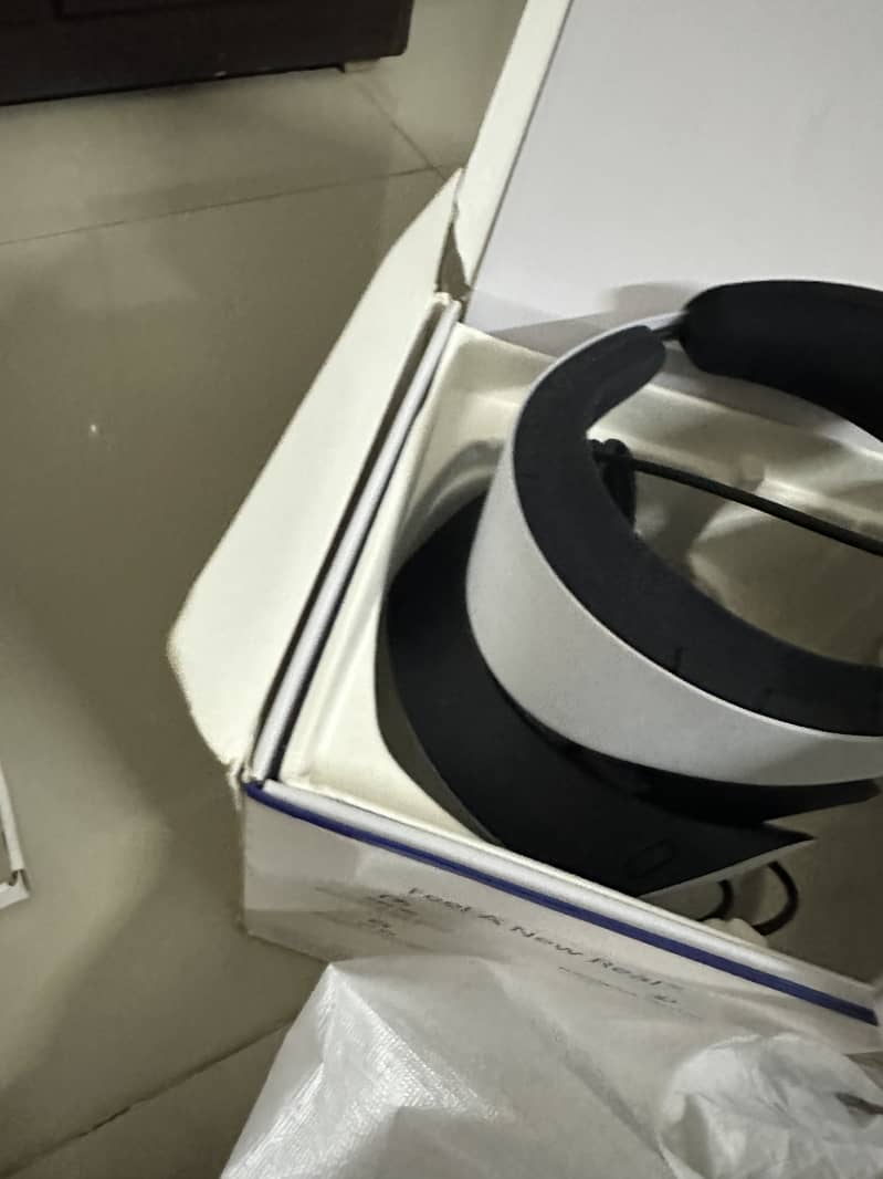 PS VR2 10/10 condition 3