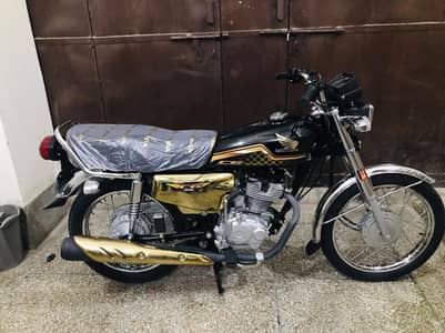 Honda CG 125 Self Golden Edition