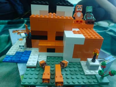 Lego Minecraft fox lodge used like new