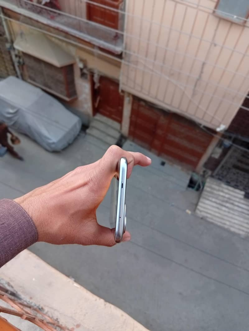 Techno spark 40 pro plus 4