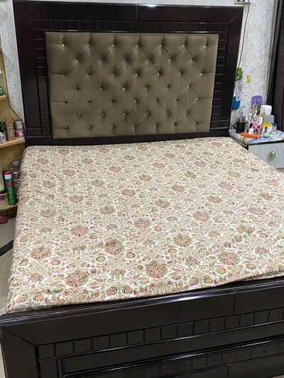 Mattress and Wooden bed without side tables is for sale