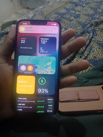 iphone 14 just 10/9.5 condition all ok going massage this water pack