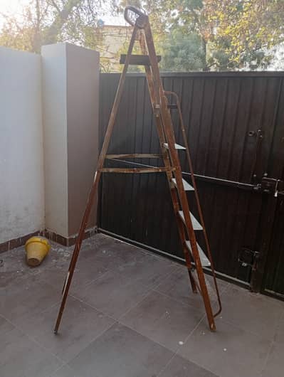 7/8 feet ladder
