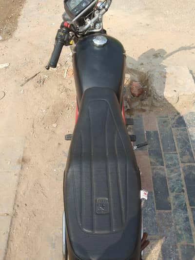 A one condition 9/10bas time chain got parni ha Baki sub ok new tyre