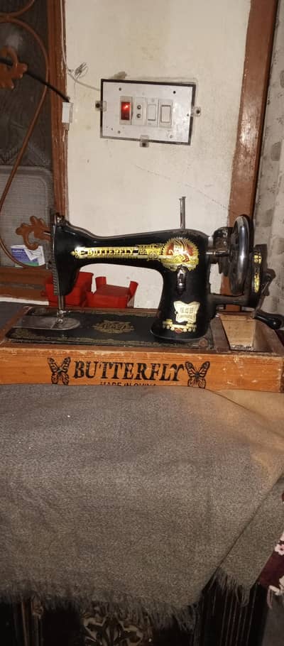 sewing machine
