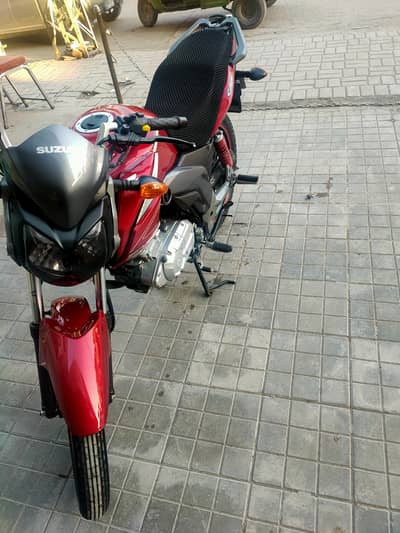 Suzuki GSX 125