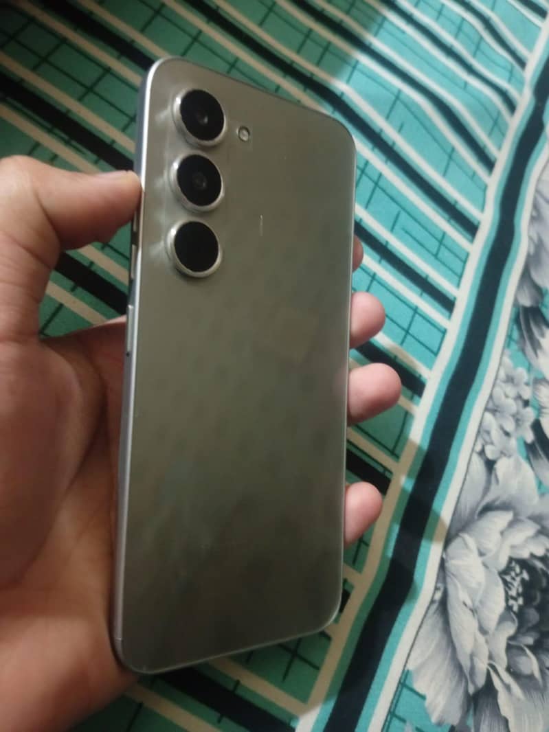 techno spark 40 pro 0