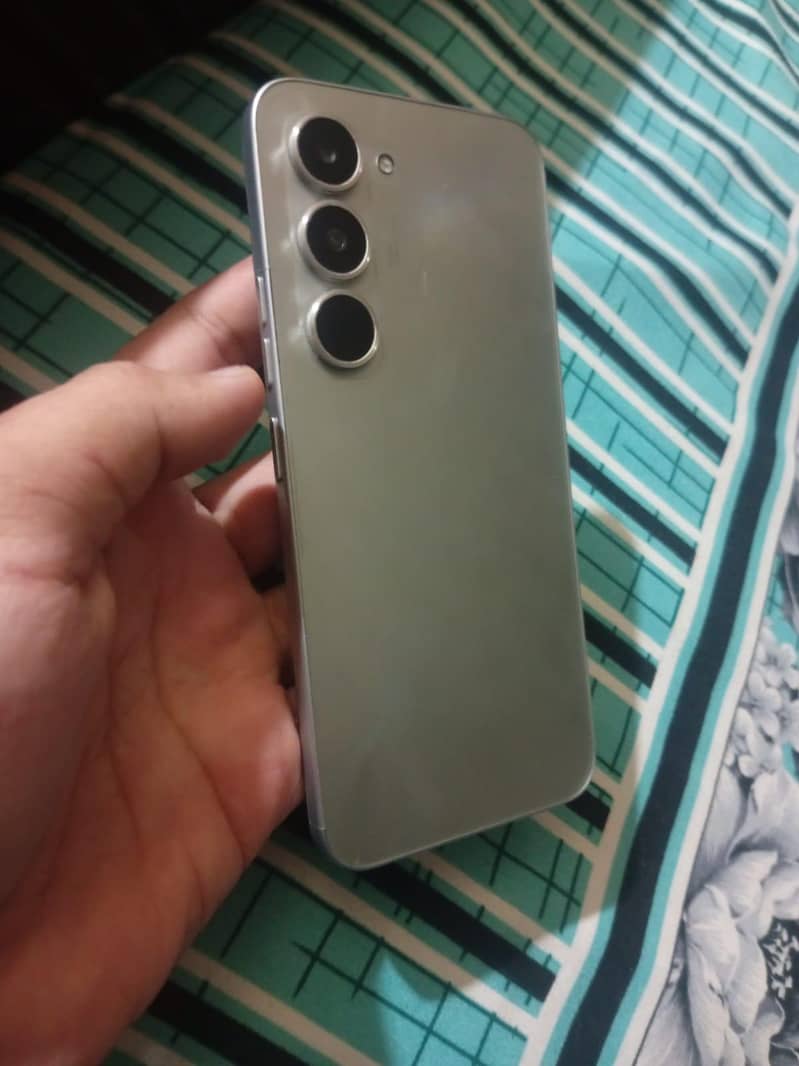 techno spark 40 pro 1