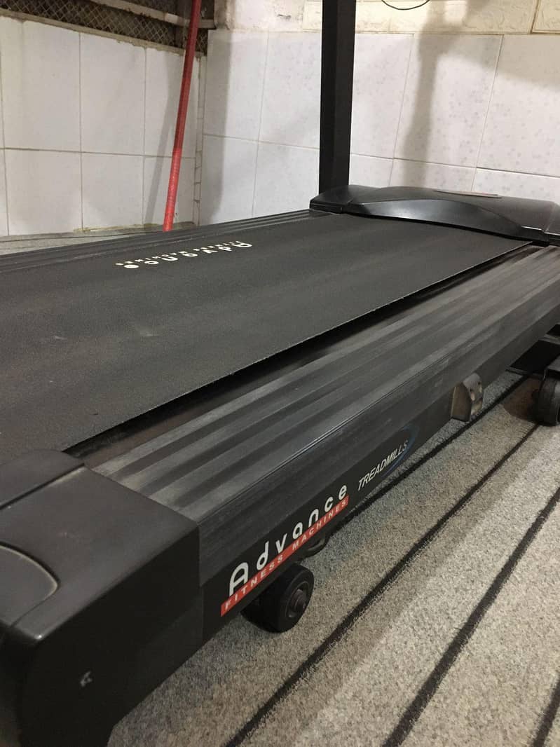 Electronic Treadmill 10/10 condition 3