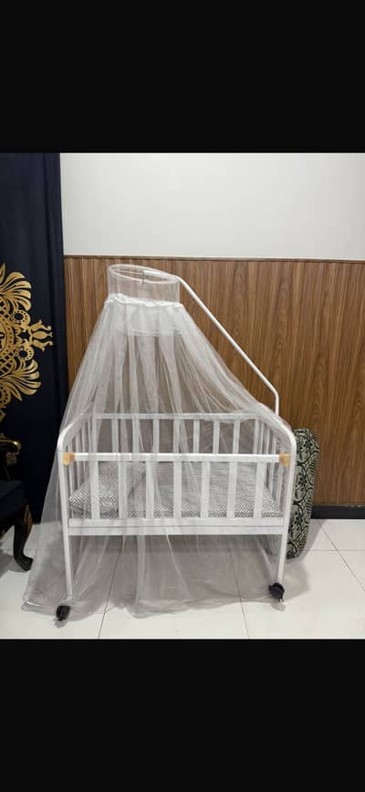 Kidsbed/ Wooden bed/ Babycot/ Babybed