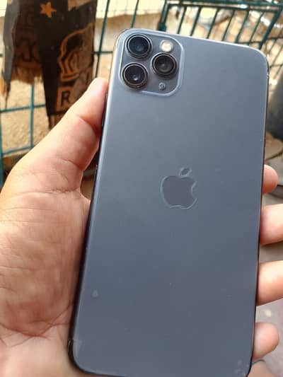 iPhone 11pro max factory unlock 256