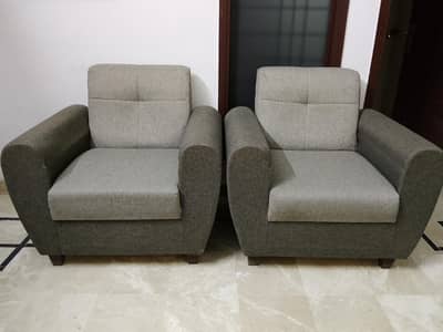 5 Seater Sofa Set In Good Condition