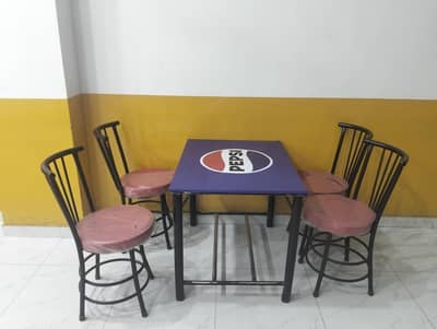 restaurant new condition tables and chairs 10/10