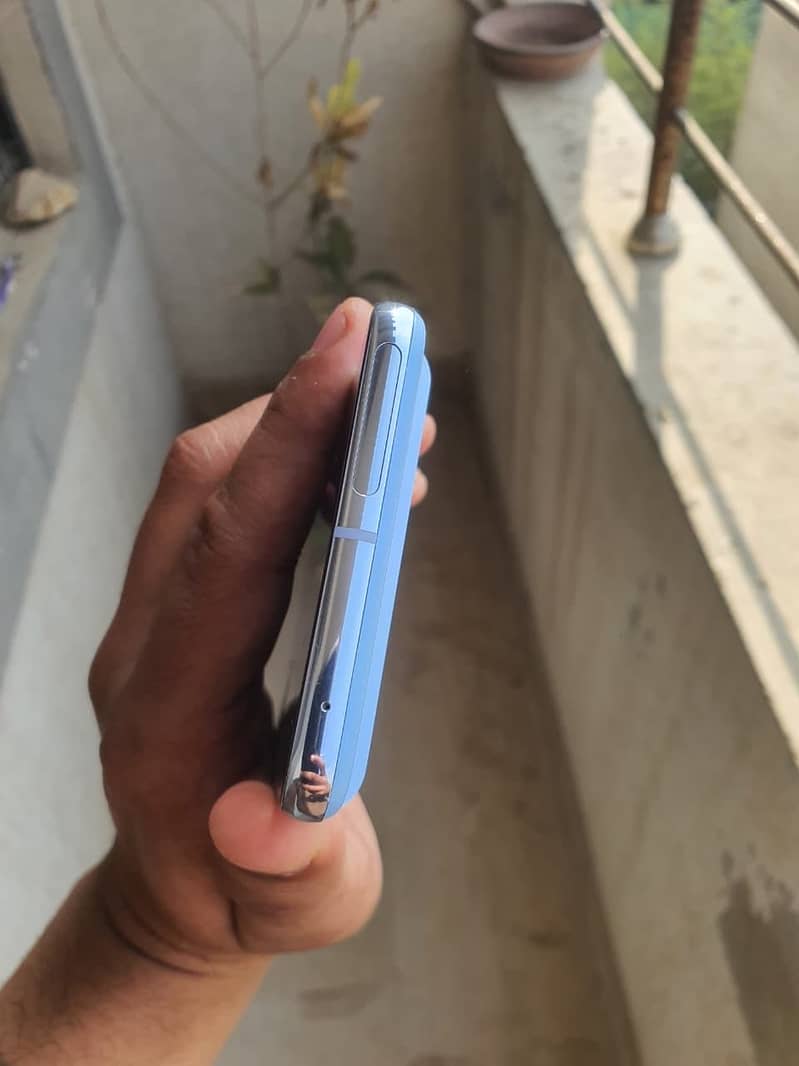 Google pixel 8 pro 2