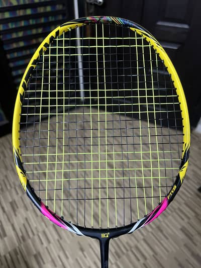 Hi qua racket 30lbs