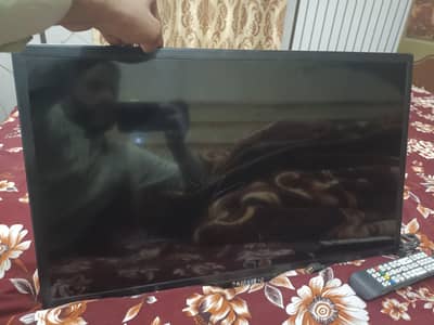 Samsung 24" inches LED without android