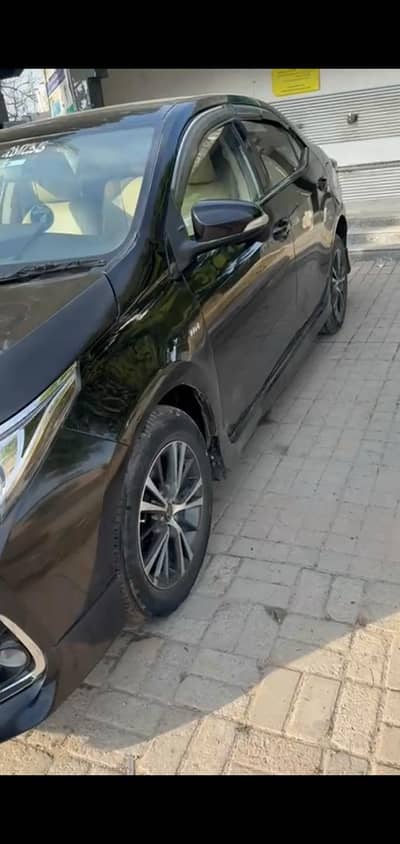 TOYOTA COROLA GLI 2016