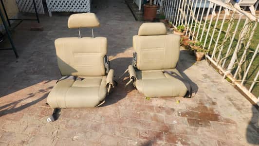 Third Row seats of Land Cruiser 80 series