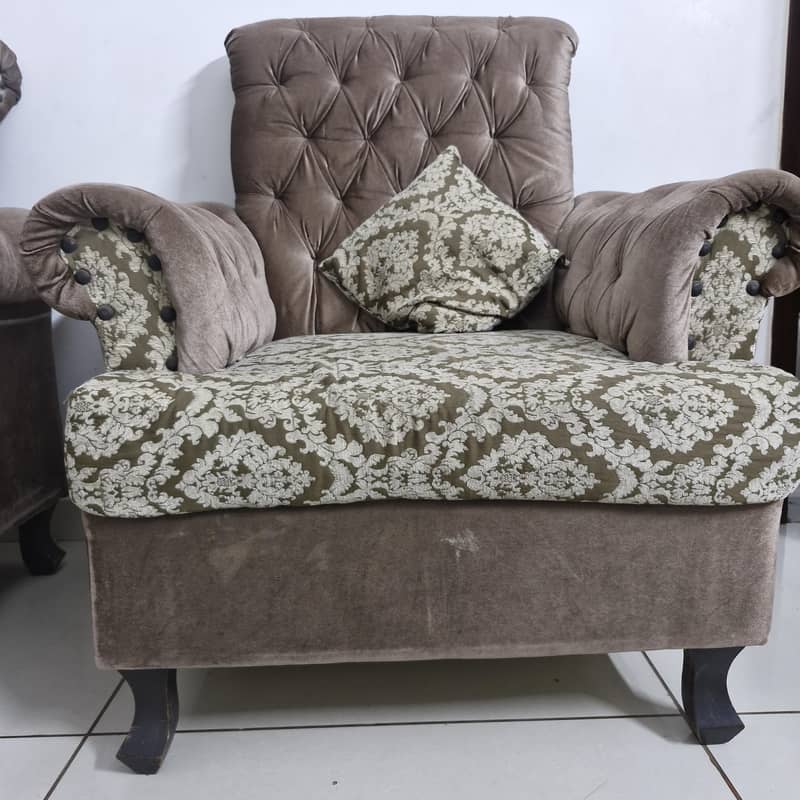 single seater sofa 1