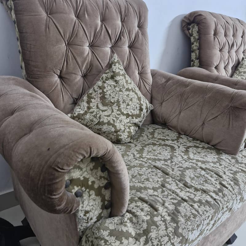 single seater sofa 3