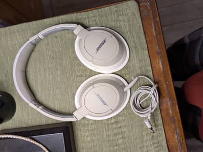 Bose AE2 wired headphones