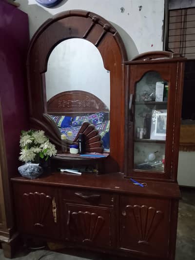 bed aur shringar maze side table sath no  mattress