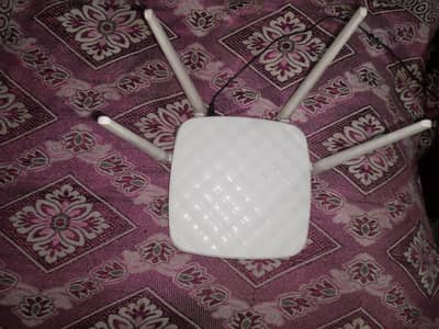 TENDA FH456 FOUR ANTENNA ROUTER FOR SELL