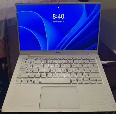 Dell XPS 13 9380 i7 8656U 8th Gen 16GB 1TB SSD 4K Touch