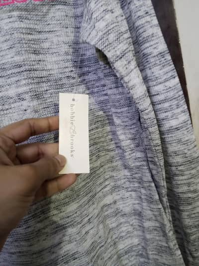 new h bilkul size XL hai our bi size mil jay gy new h