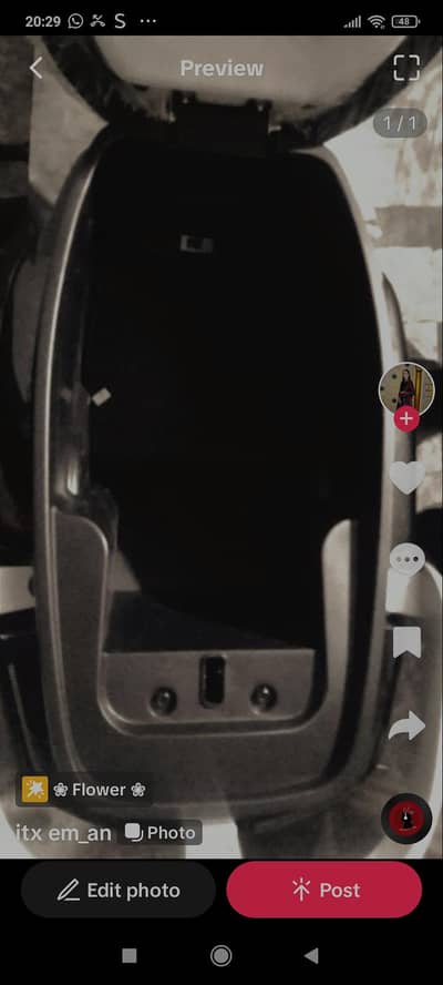 evee on electric scooty