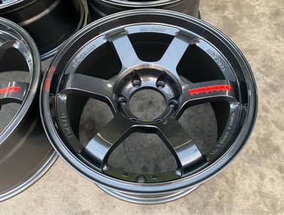 18” TE37 alloy rims for revo fortuner prado