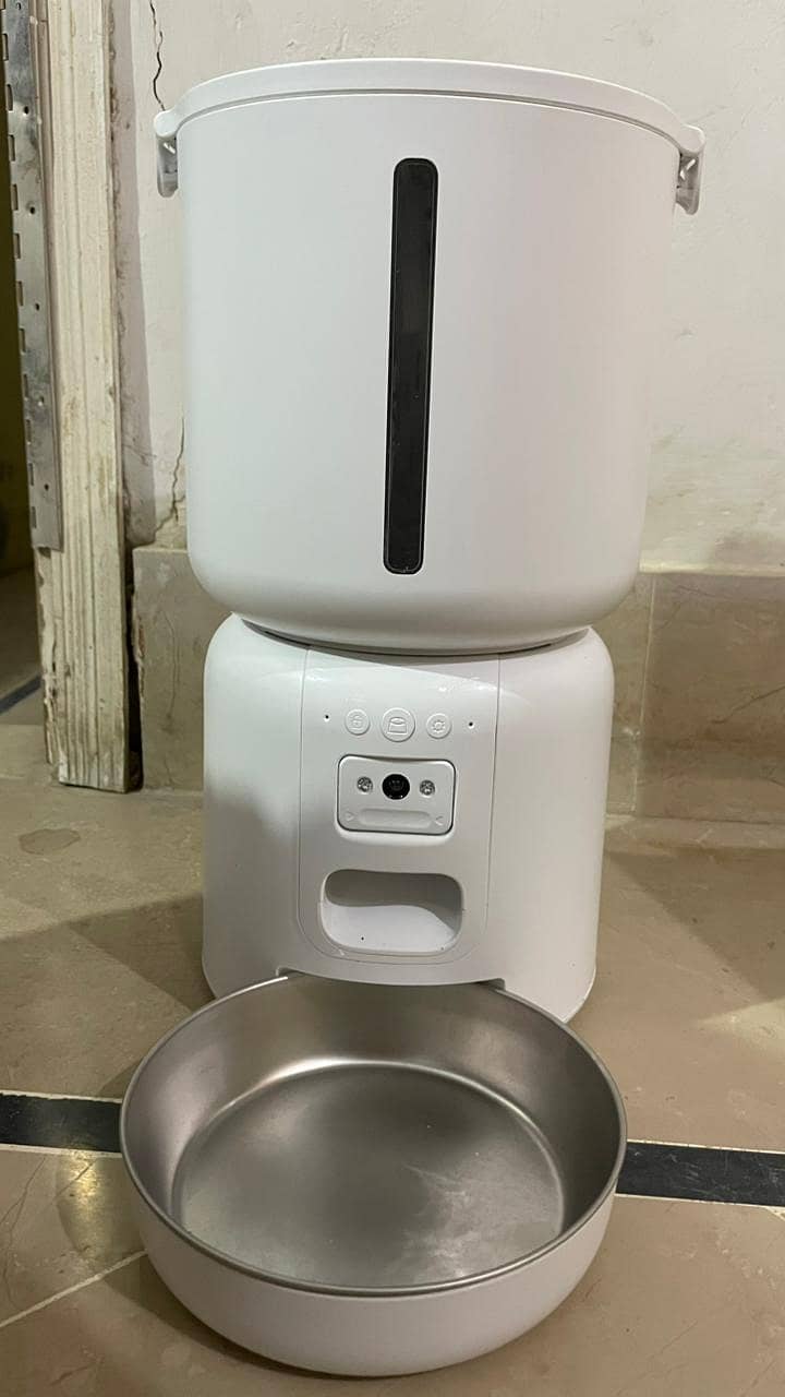 Automatic cat Autofeeder 0