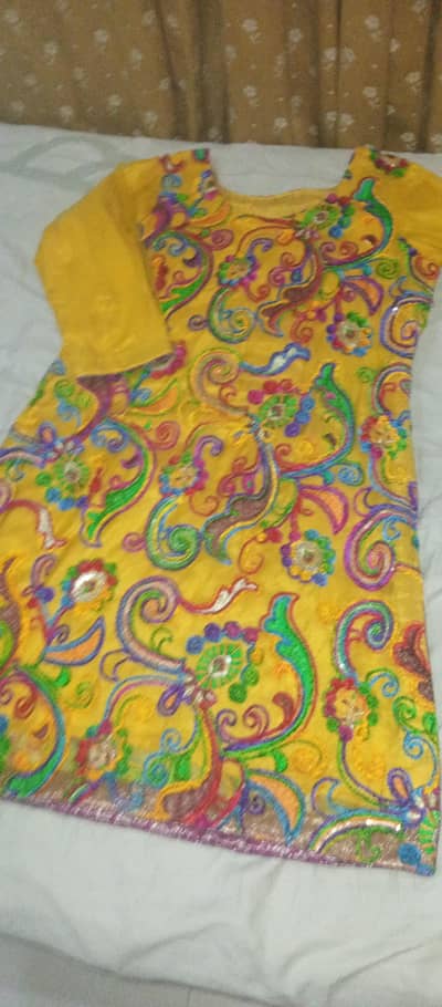 mehndi mayon k liye trouzr+shirt+dopatta for sale