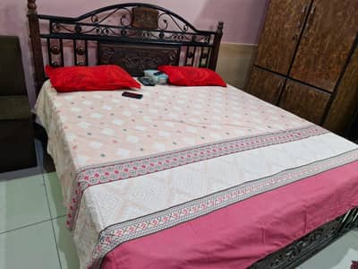 bed for sell with matress