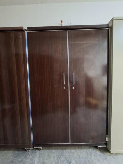 2 door almari/cupboard /wardrobe for sale/almarih/colorful