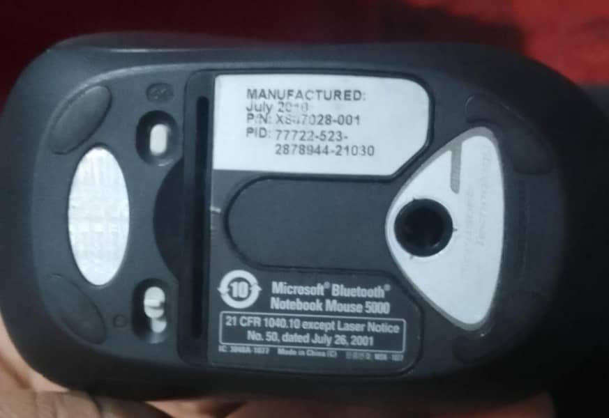 Microsoft Bluetooth Notebook Mouse 5000 2