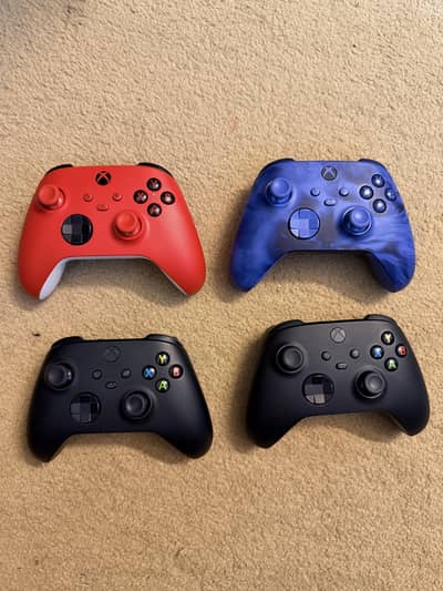 Xbox Series X S Controller and Expansion Card