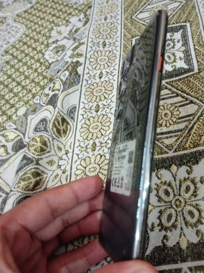 Tecno Camon 40 Pro – Like New – PTA Approved – Urgent