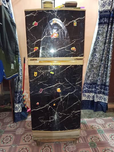 Dawlance two door fridge working condition