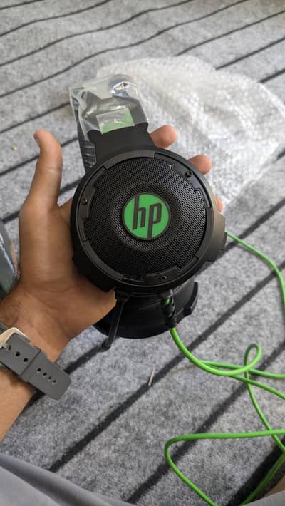 HP 600 GAMING HEADSET WITH NOISE REDUCTION MICROPHONE