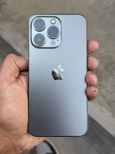 Iphone 13 pro for sale 10/10 condition