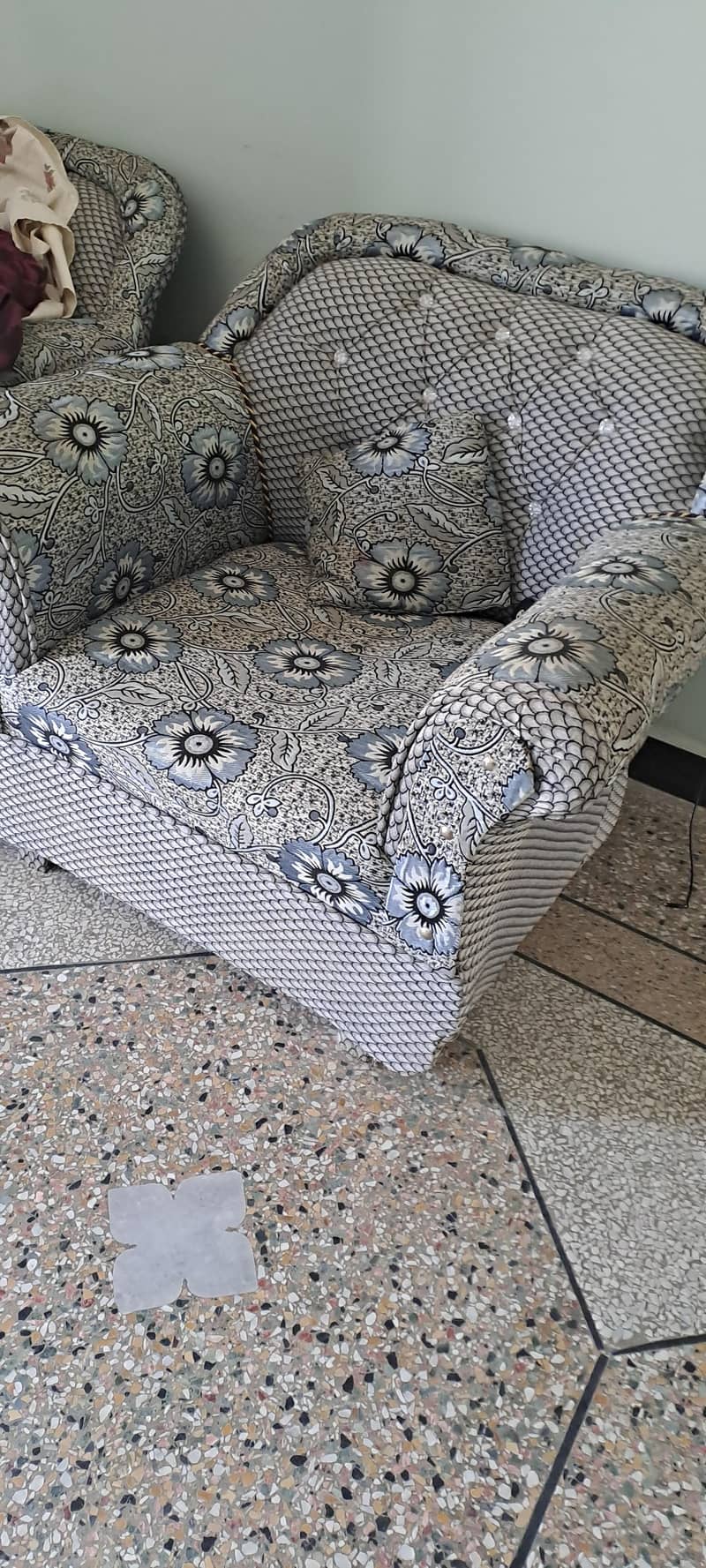 5 Seater sofa set 1