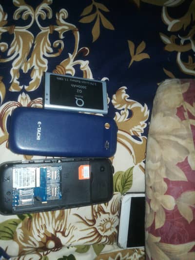 10+10 new condition  battery timing 2day's  2SIM card and mamry card