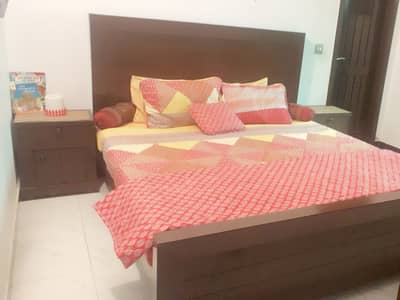 Bed set with side tables and mattress