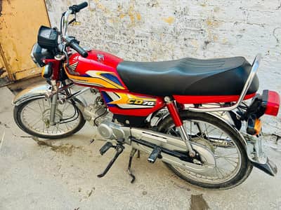 Honda CD 70 2024/25 model Condition 10/10 6000. km drive (0311.1563053)
