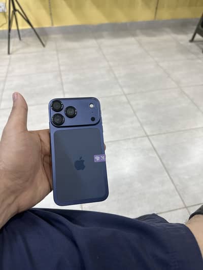 I phone xr convert 17 pro