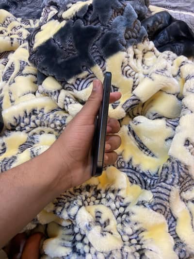 Iphone 16 || 99Bh || 128 Gb || Bypas