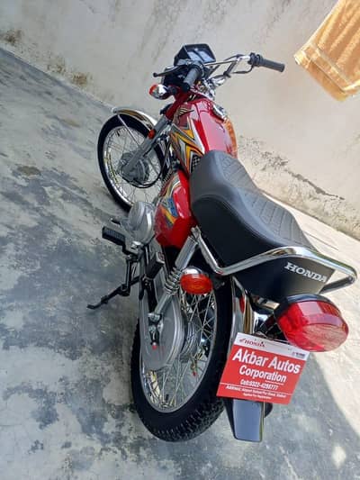 new Honda 125.   original condition.   only 5000