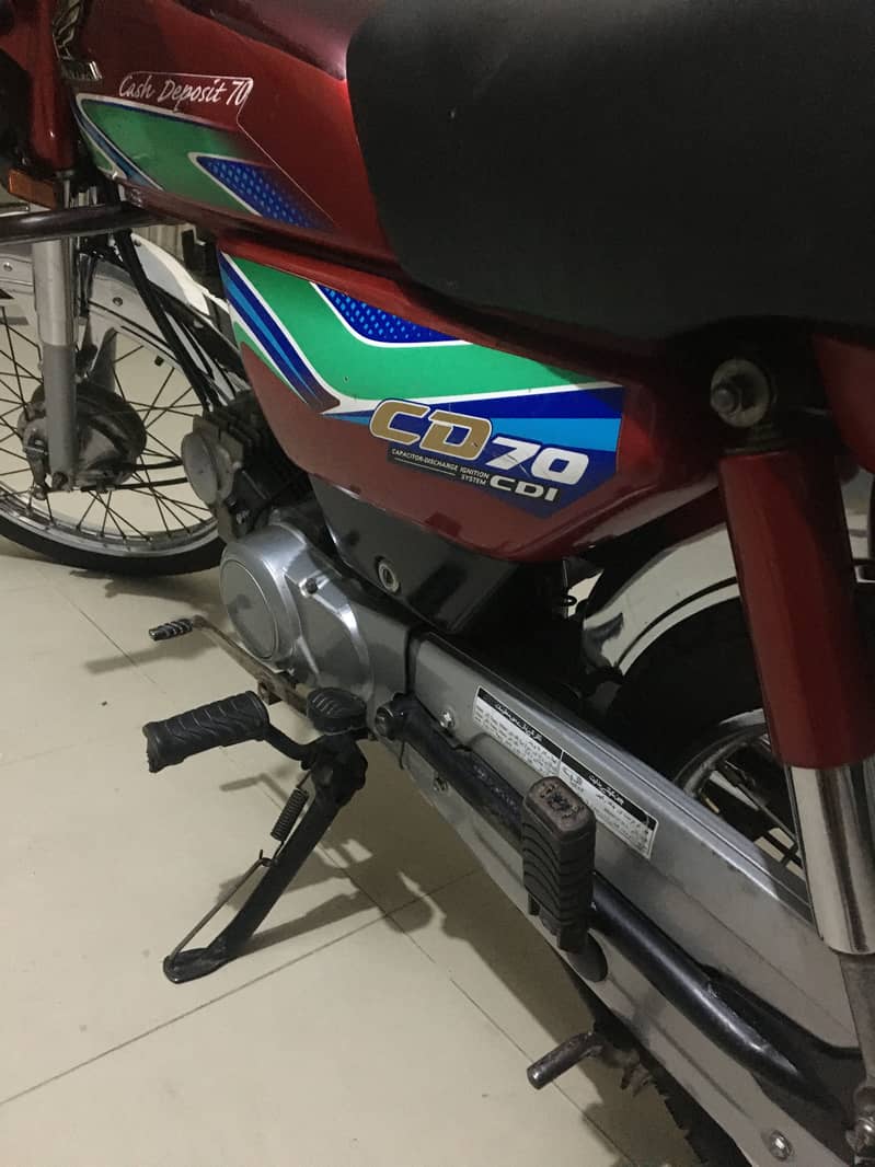 Cd 70 good condition 9