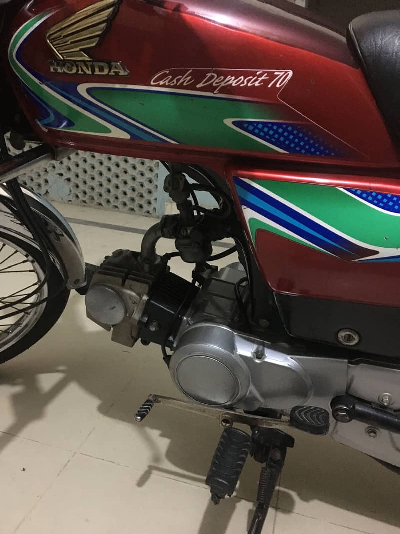 Cd 70 good condition 10